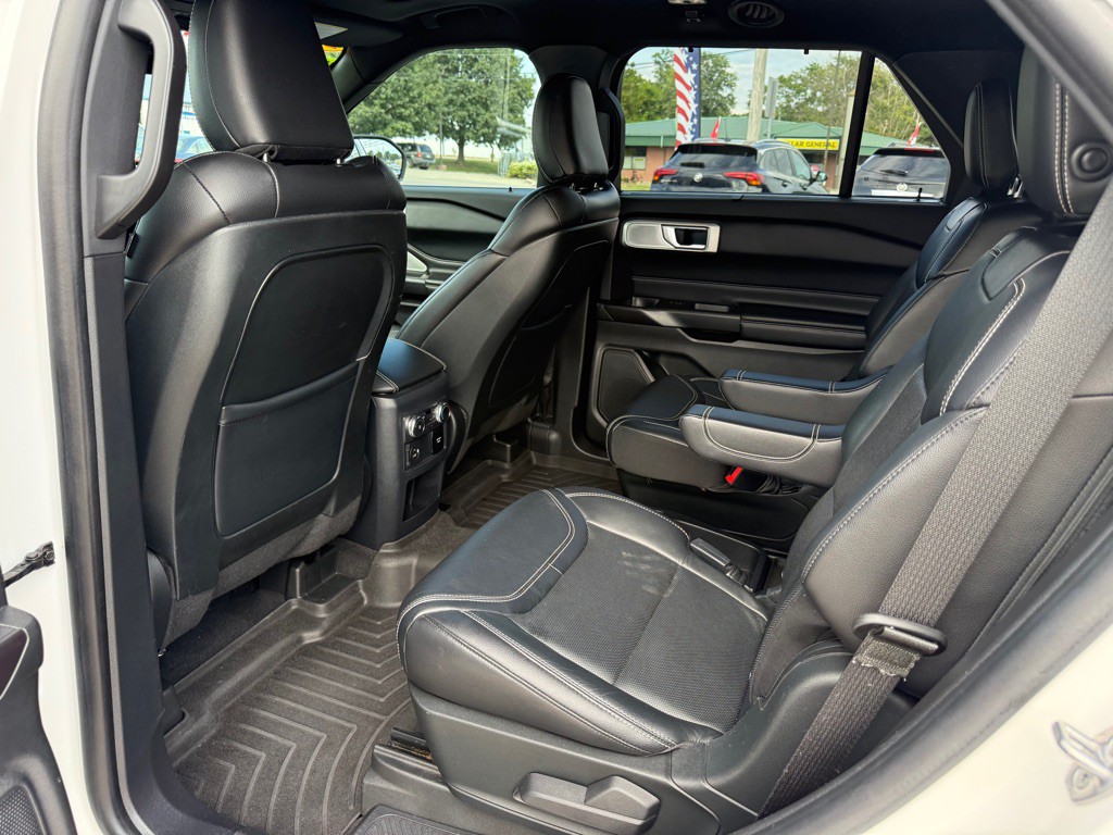2020 Ford Explorer Image 22