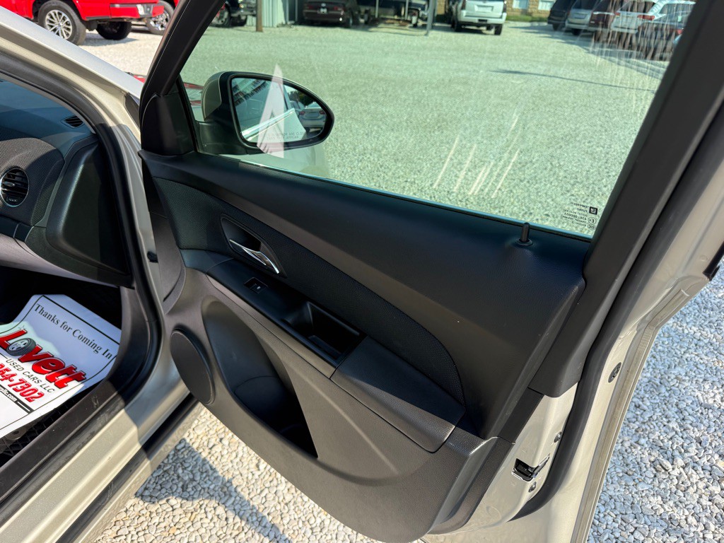 2014 Chevrolet Cruze Image 6