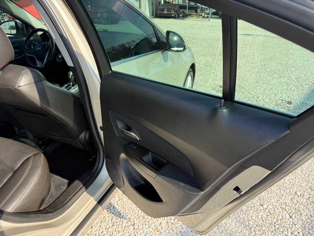 2014 Chevrolet Cruze Image 8