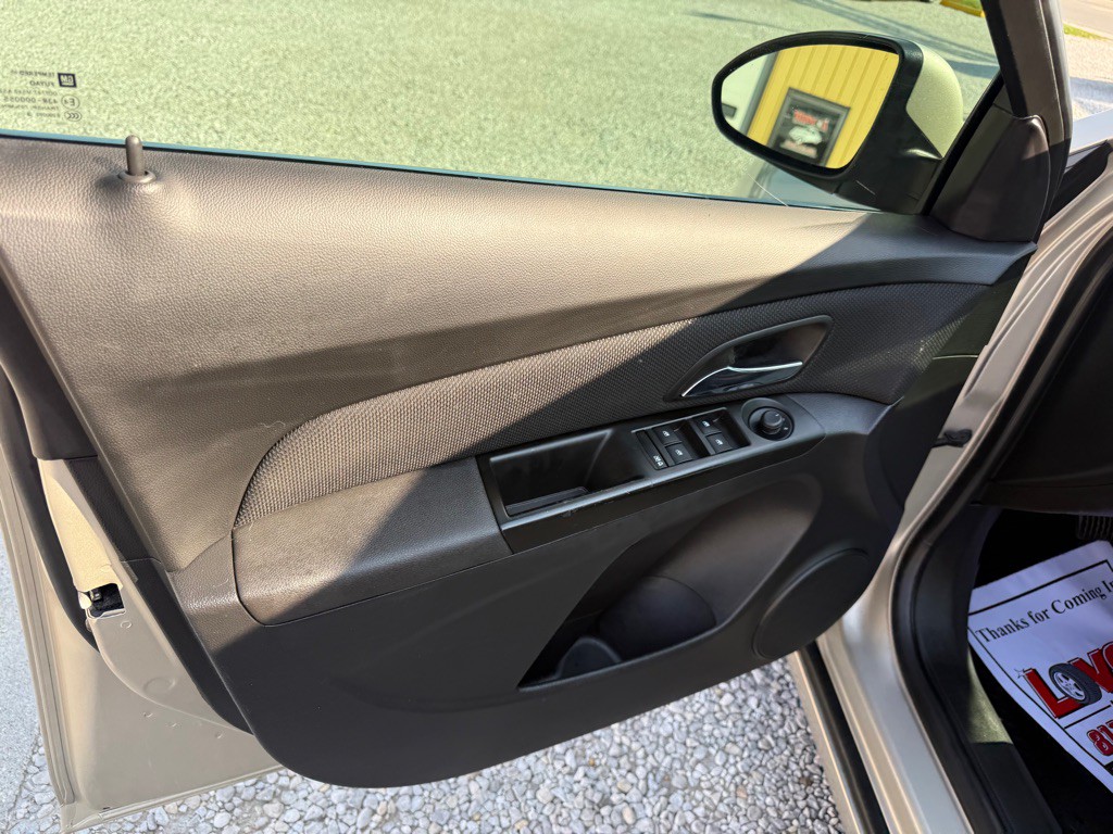 2014 Chevrolet Cruze Image 17