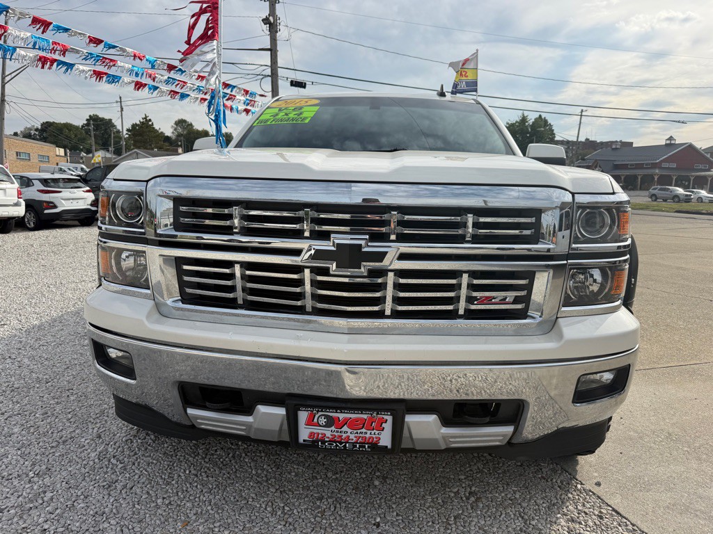 2015 Chevrolet Silverado 1500 Image 2