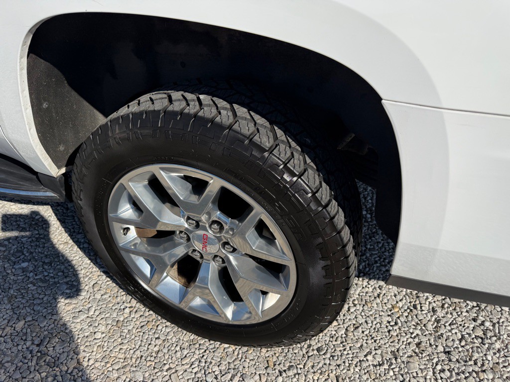 2020 GMC Yukon Image 16