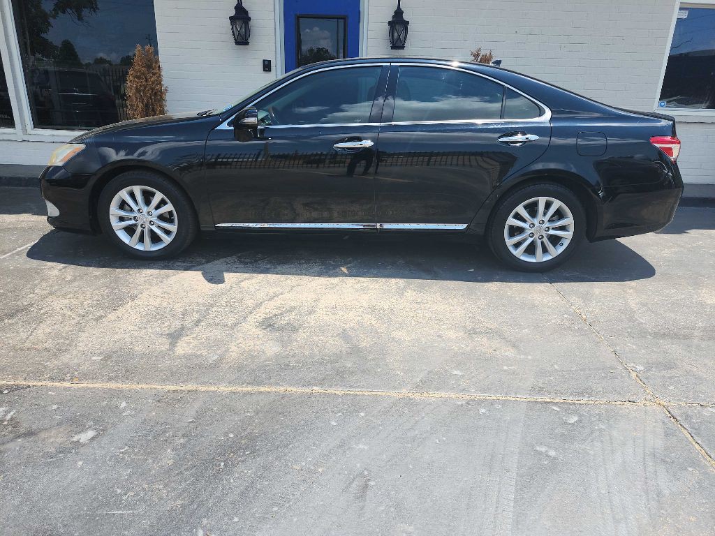 2012 Lexus ES Image 2