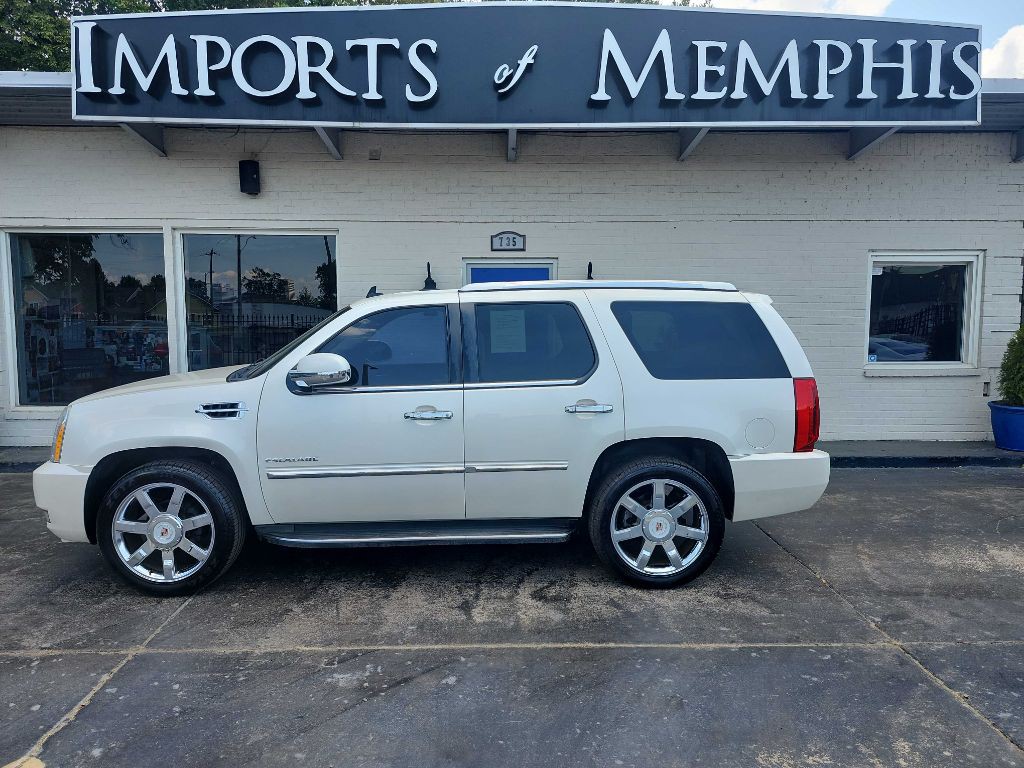 2012 Cadillac Escalade Image 4