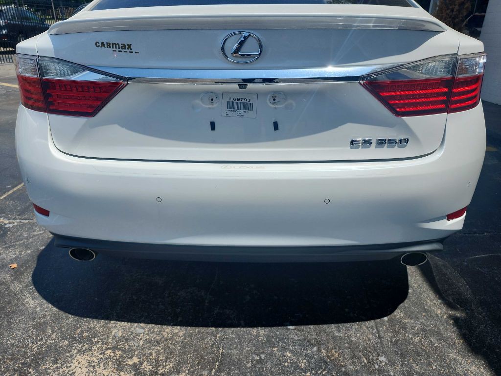 2014 Lexus ES Image 5