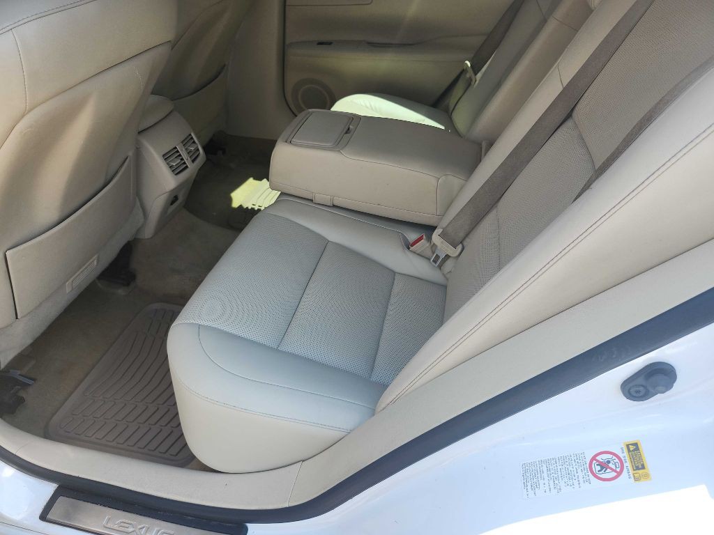 2014 Lexus ES Image 7