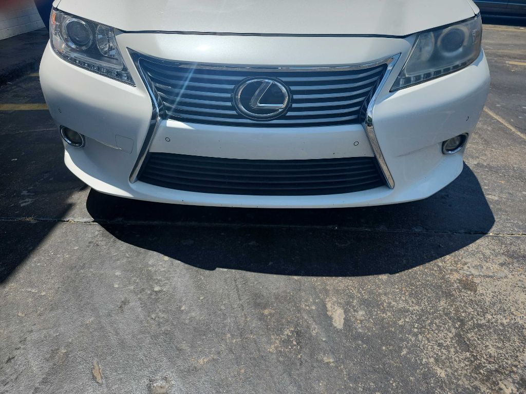 2014 Lexus ES Image 10