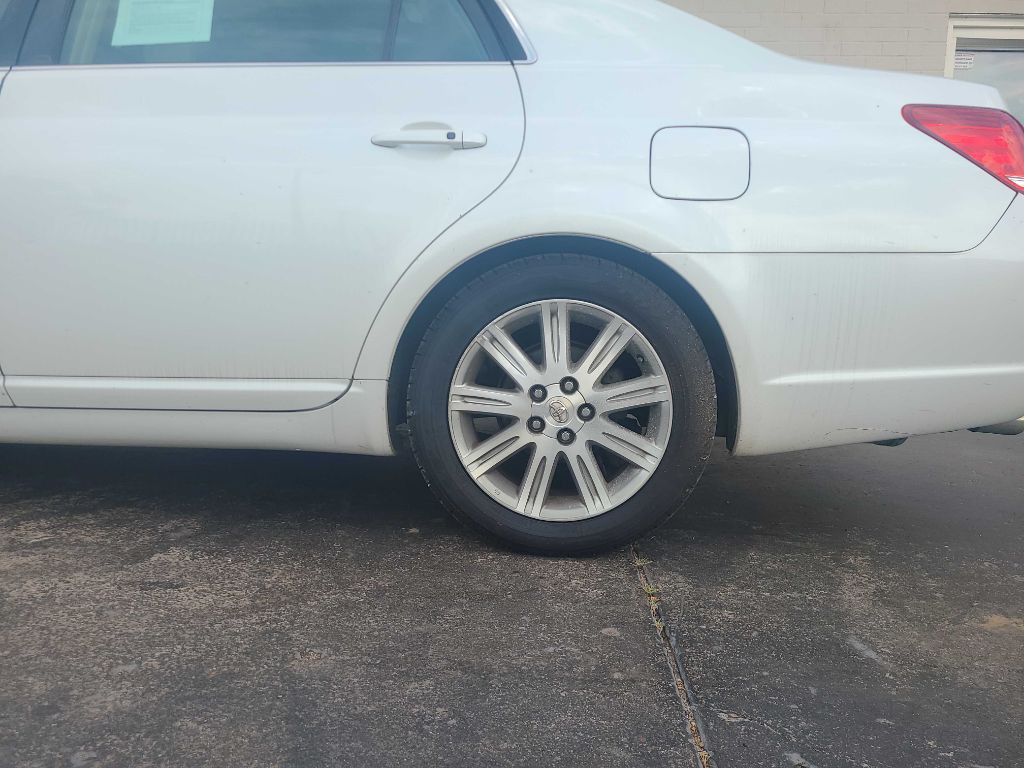 2005 Toyota Avalon Image 14