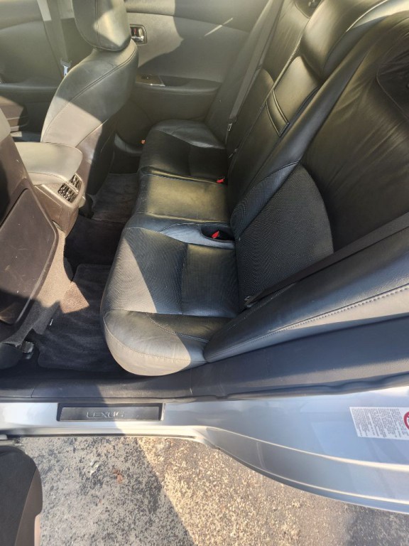 2011 Lexus ES Image 20