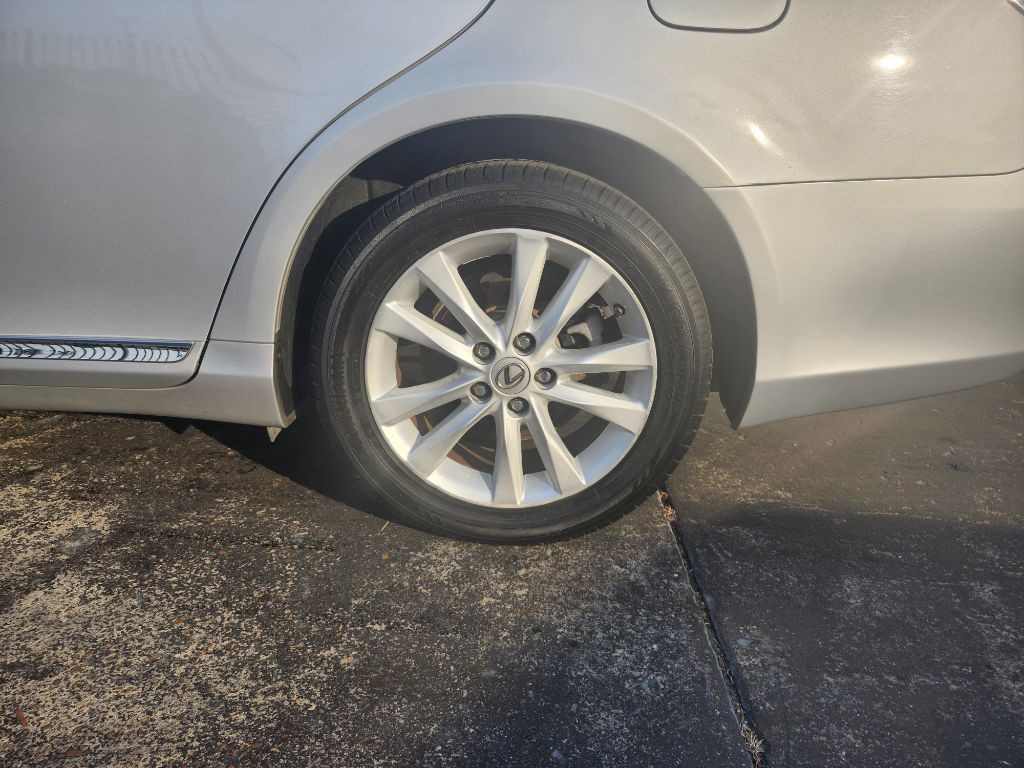 2011 Lexus ES Image 25