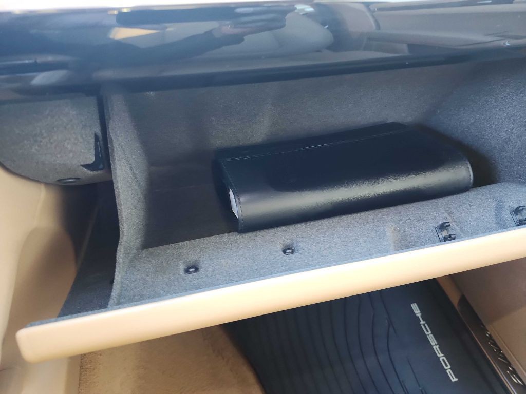 2017 Porsche Cayenne Image 24