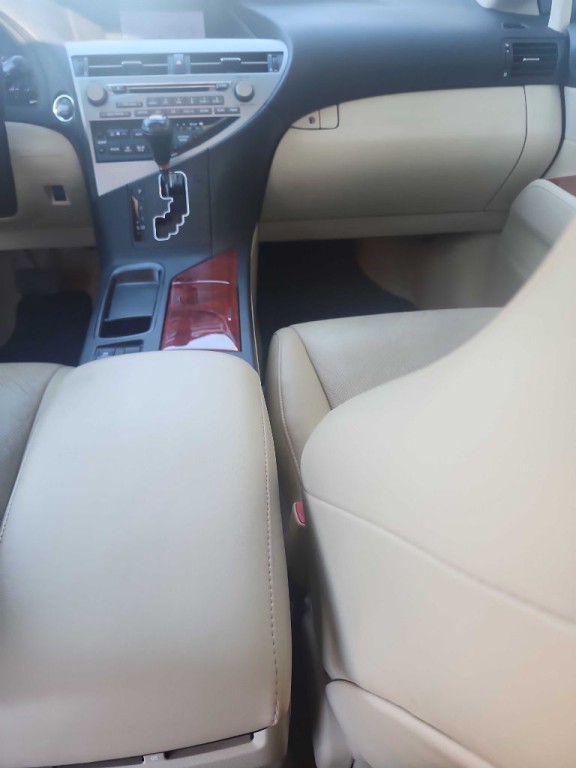 2012 Lexus RX Image 12