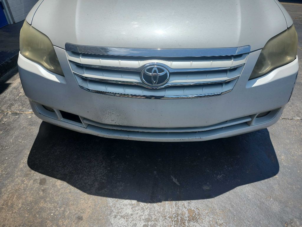 2005 Toyota Avalon Image 6