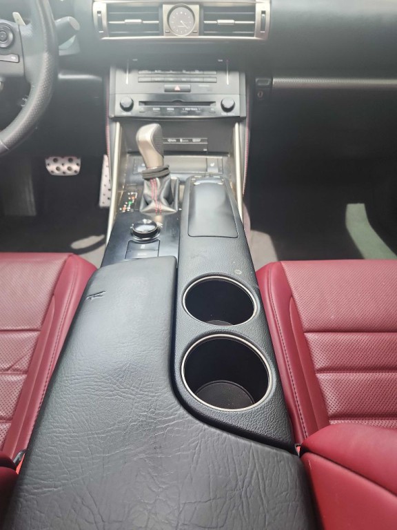 2014 Lexus IS Image 13