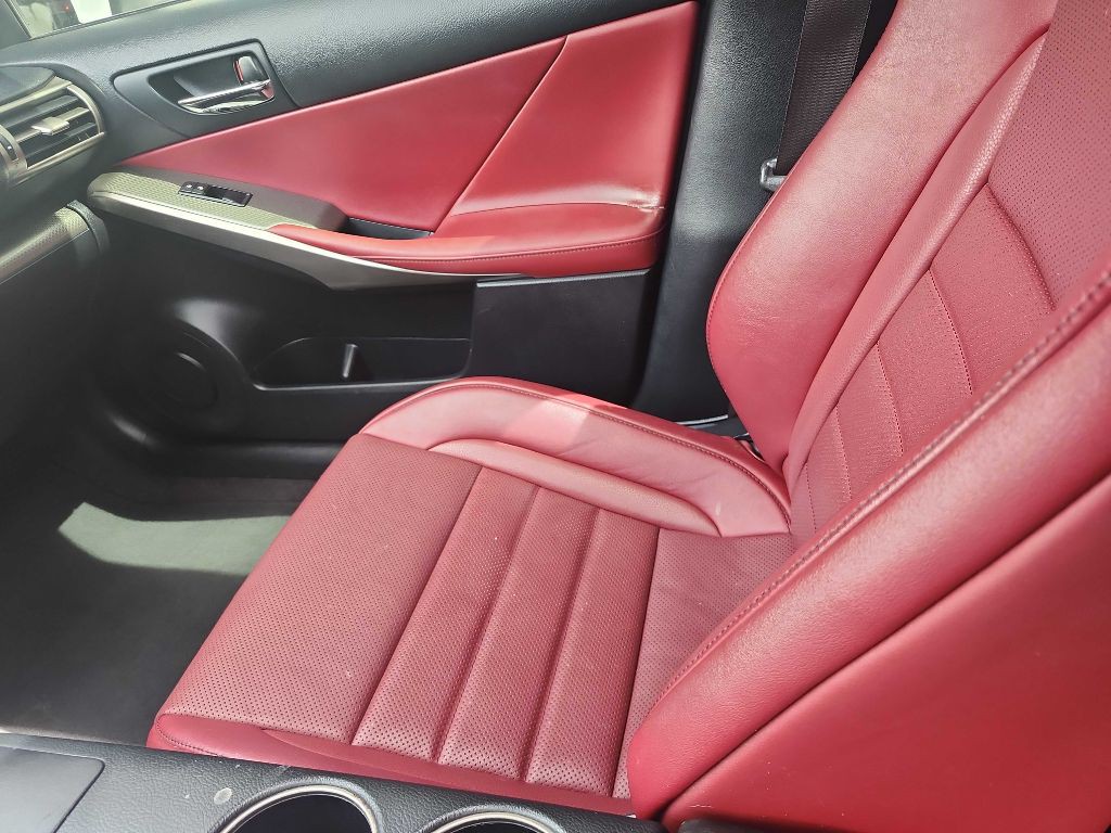 2014 Lexus IS Image 14