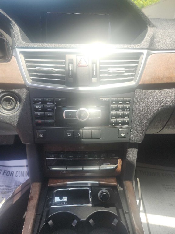2012 Mercedes-Benz E-Class Image 9
