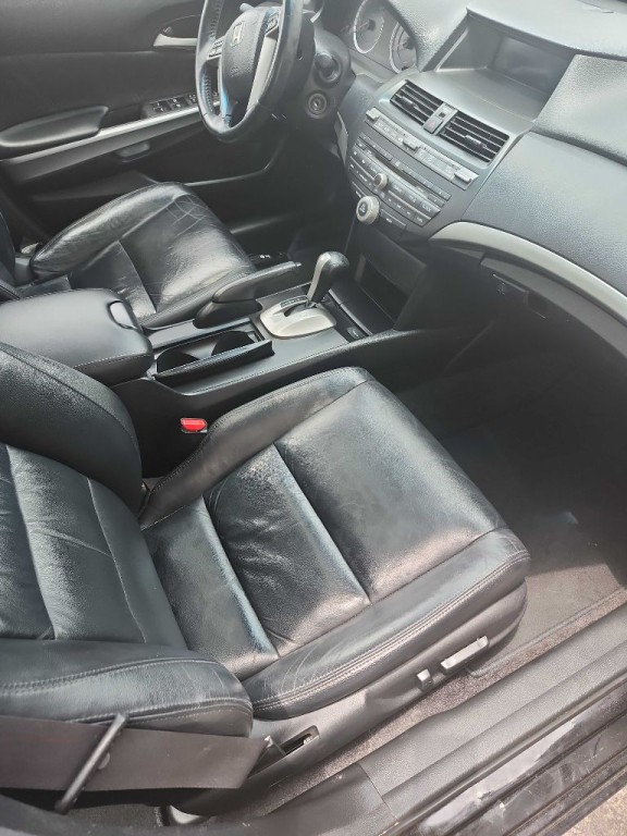 2010 Honda Accord Image 8