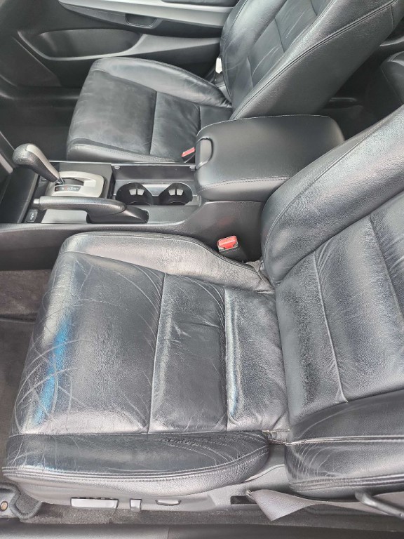 2010 Honda Accord Image 9