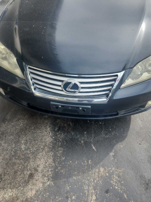 2010 Lexus ES Image 8