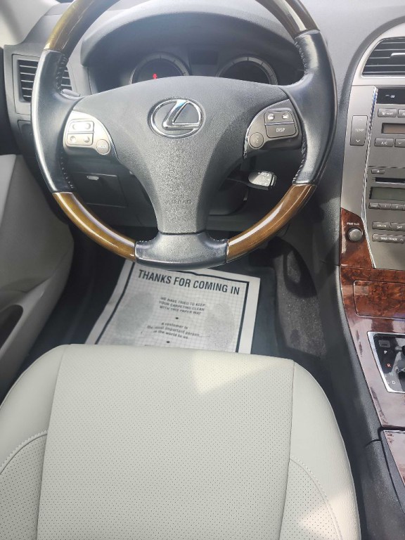 2010 Lexus ES Image 14