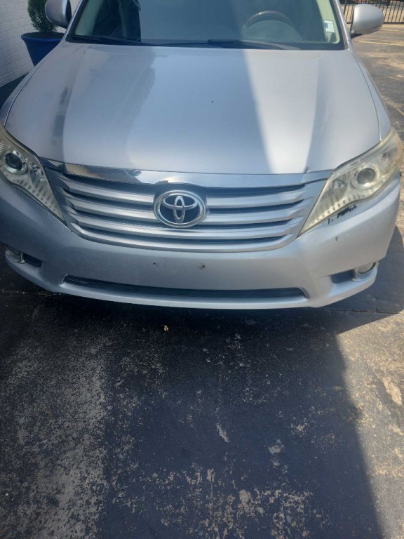 2011 Toyota Avalon Image 6