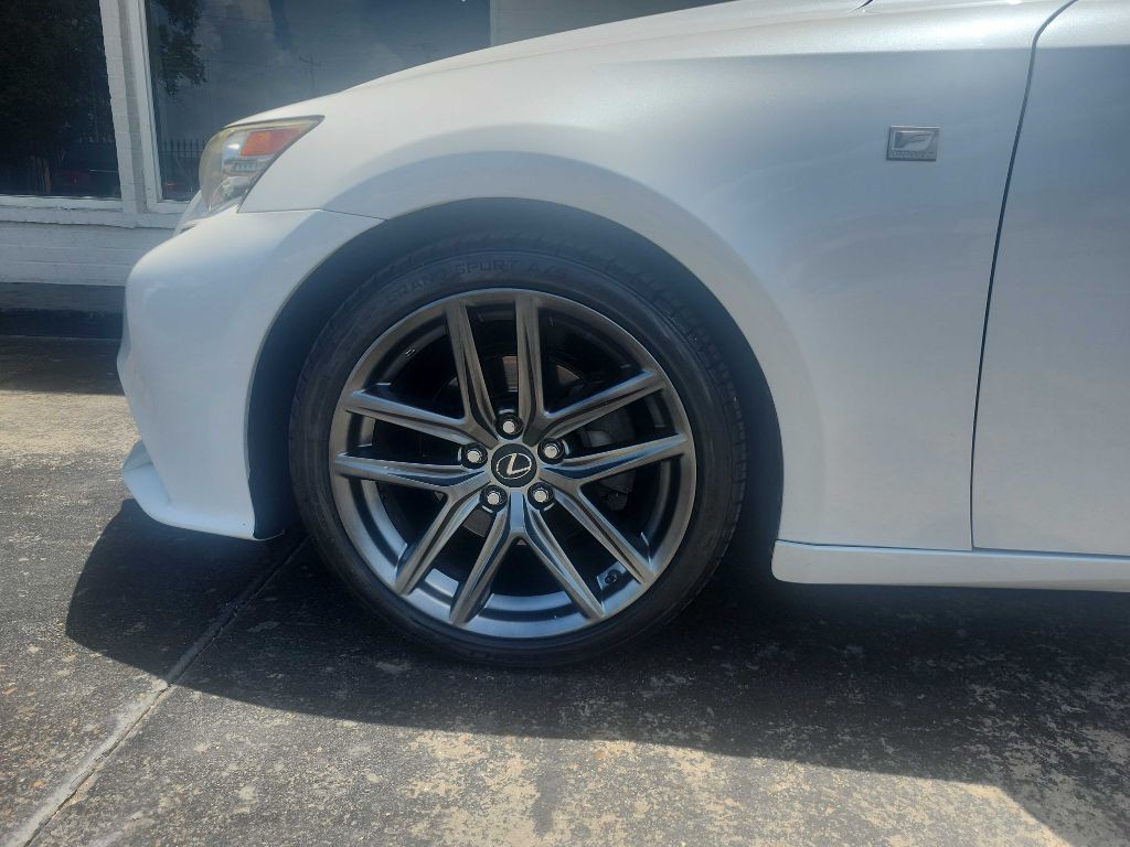 2014 Lexus IS Image 12