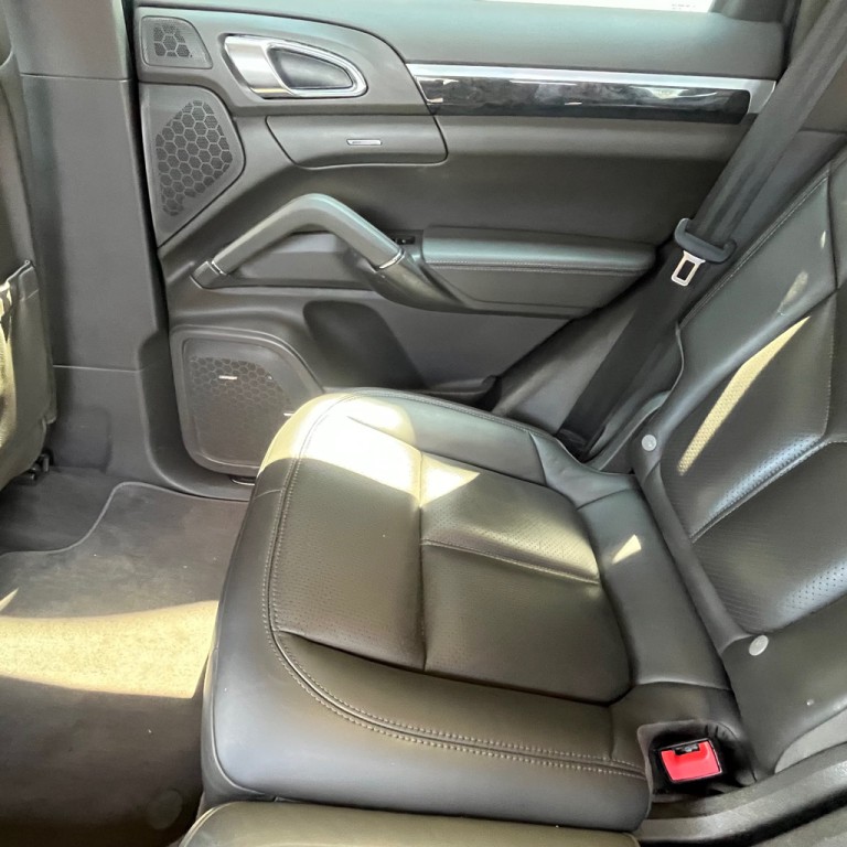 2016 Porsche Cayenne Image 5