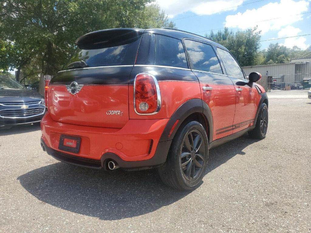 2012 MINI Countryman Image 12