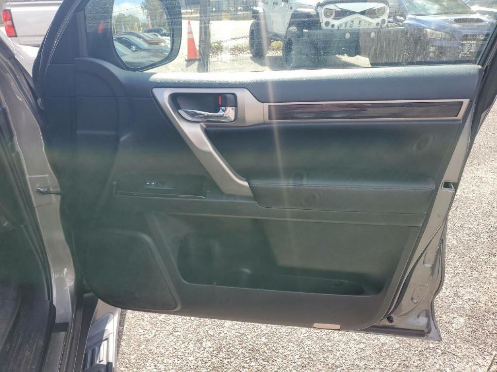 2014 Lexus GX 460 Image 10