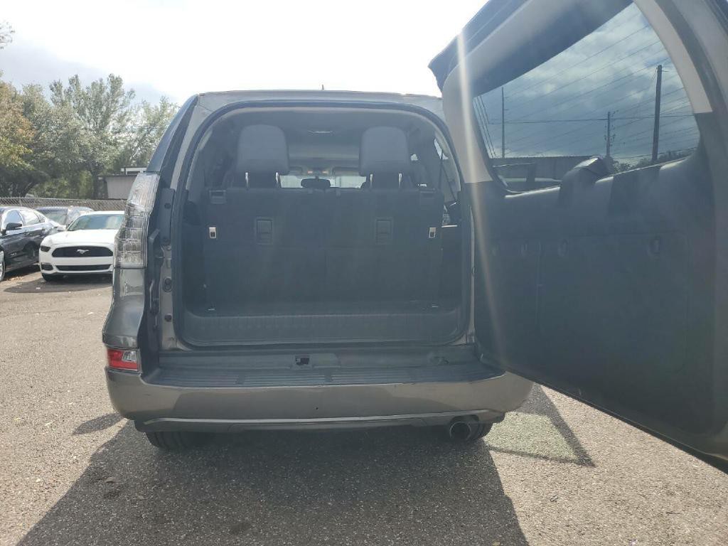 2014 Lexus GX 460 Image 16