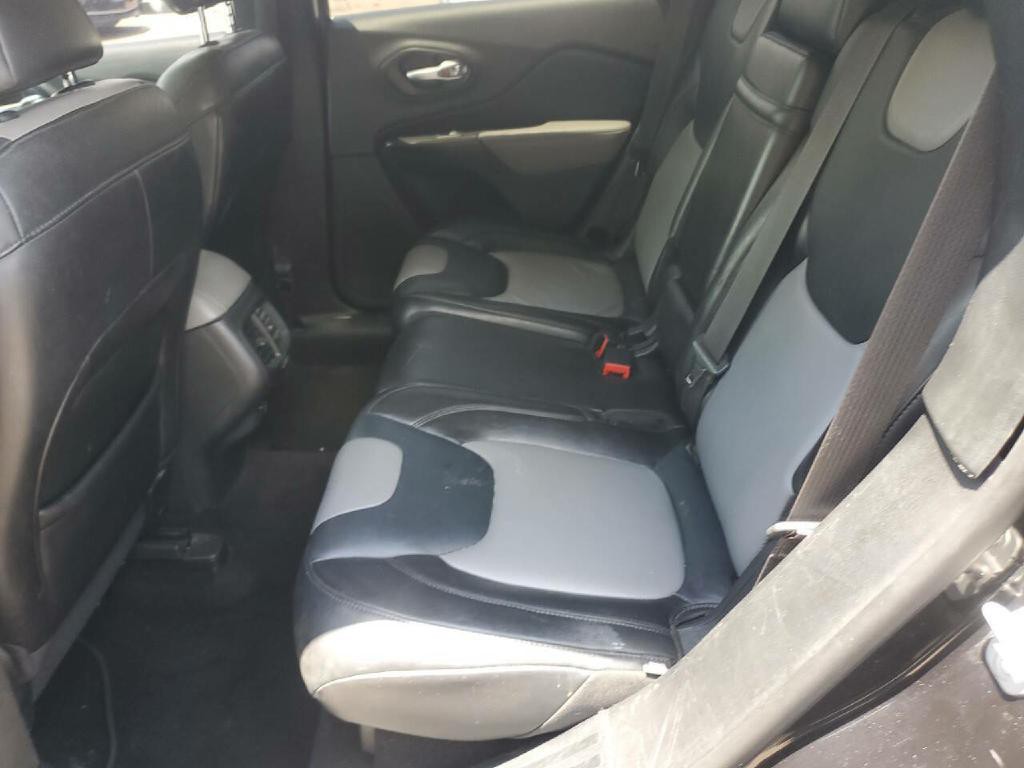 2014 Jeep Cherokee Image 18