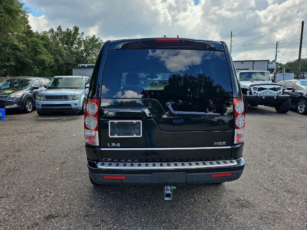2011 Land Rover LR4 Image 8