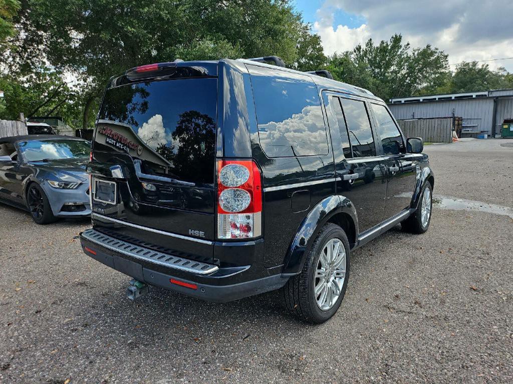2011 Land Rover LR4 Image 9