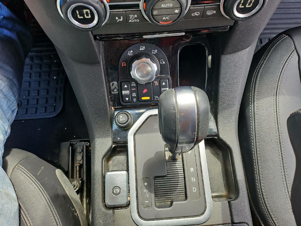 2011 Land Rover LR4 Image 23