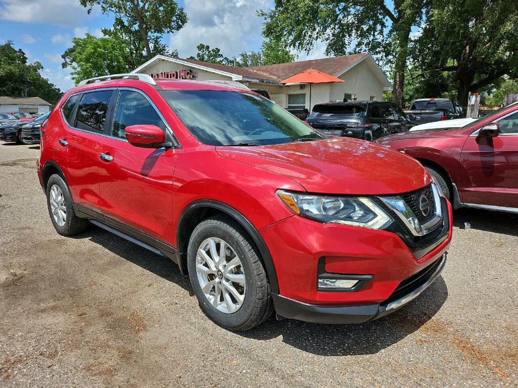 2017 Nissan Rogue Image 2