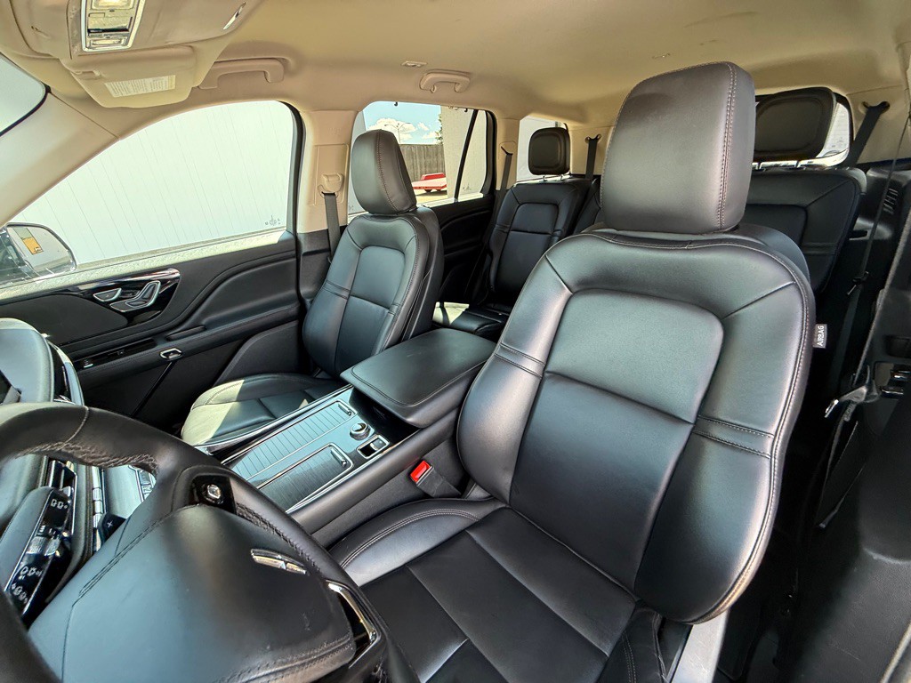 2022 Lincoln Aviator Image 9