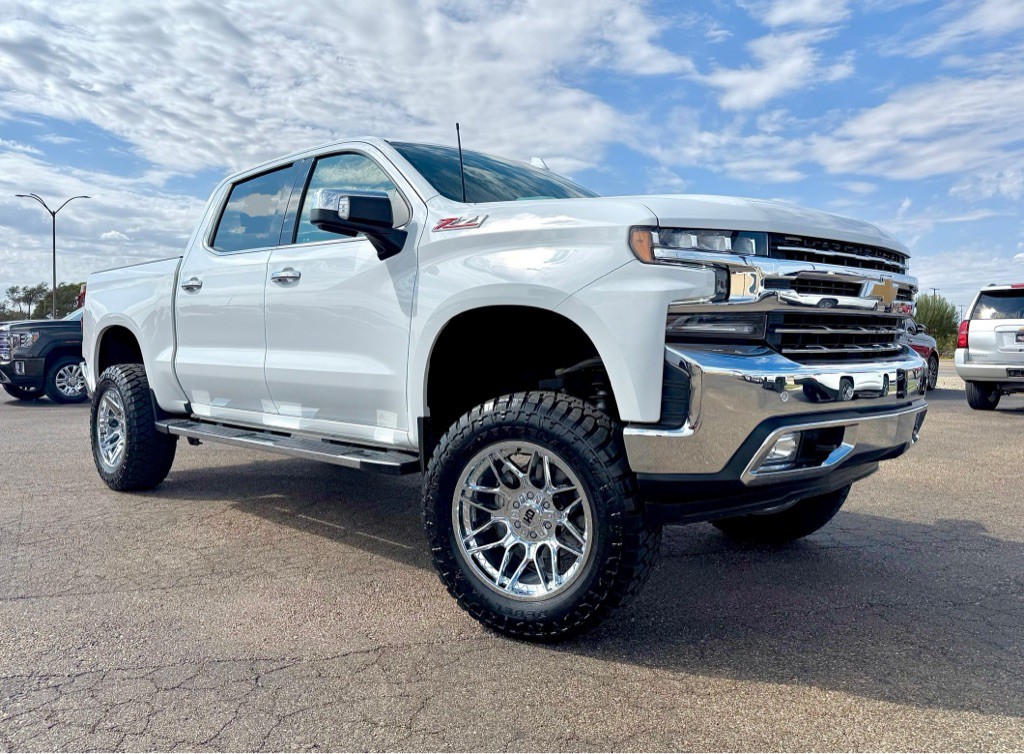 2022 Chevrolet Silverado 1500 Image 1