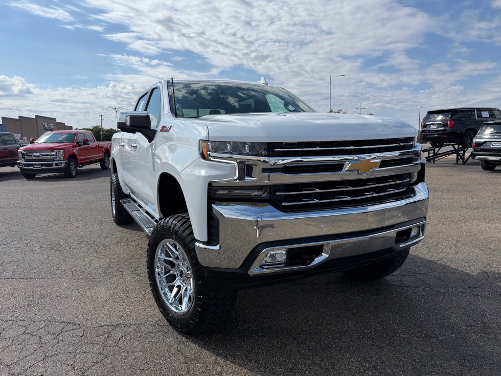 2022 Chevrolet Silverado 1500 Image 2
