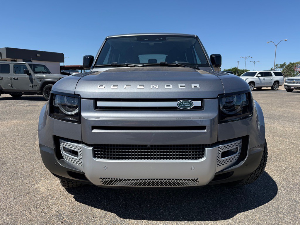 2021 Land Rover Defender Image 5