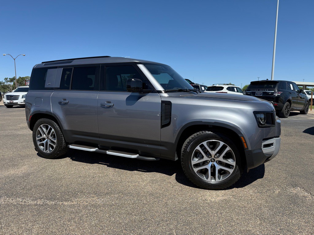 2021 Land Rover Defender Image 7