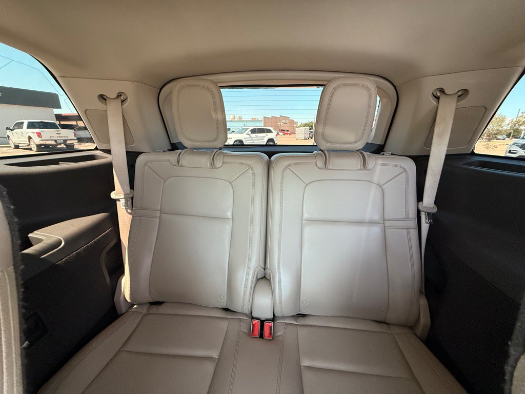 2022 Lincoln Aviator Image 11