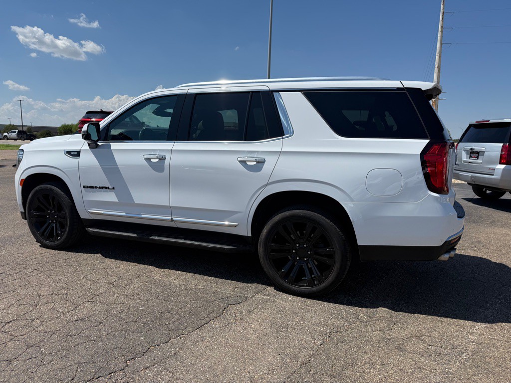 2021 GMC Yukon Image 7