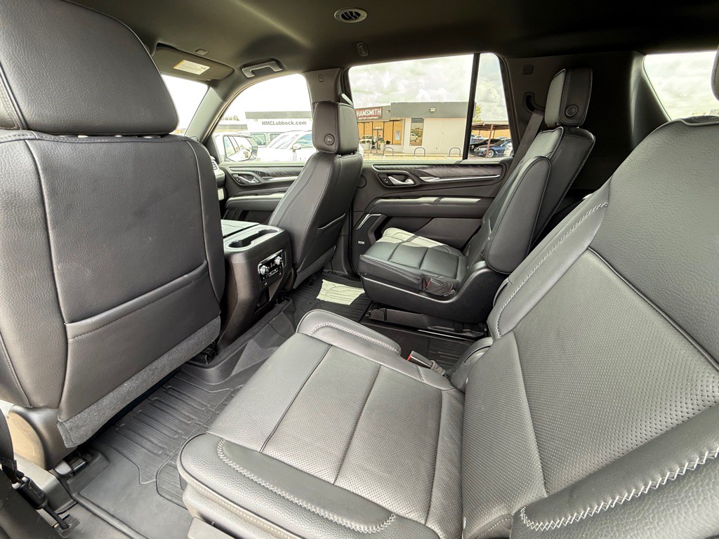 2021 GMC Yukon Image 12
