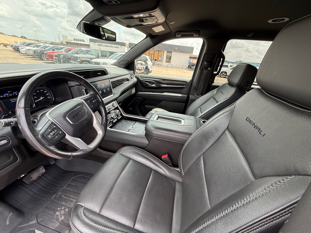 2021 GMC Yukon Image 14