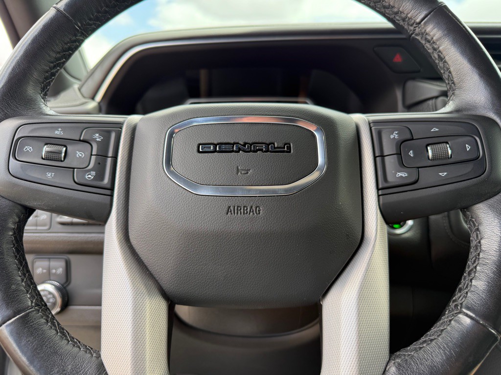 2021 GMC Yukon Image 22