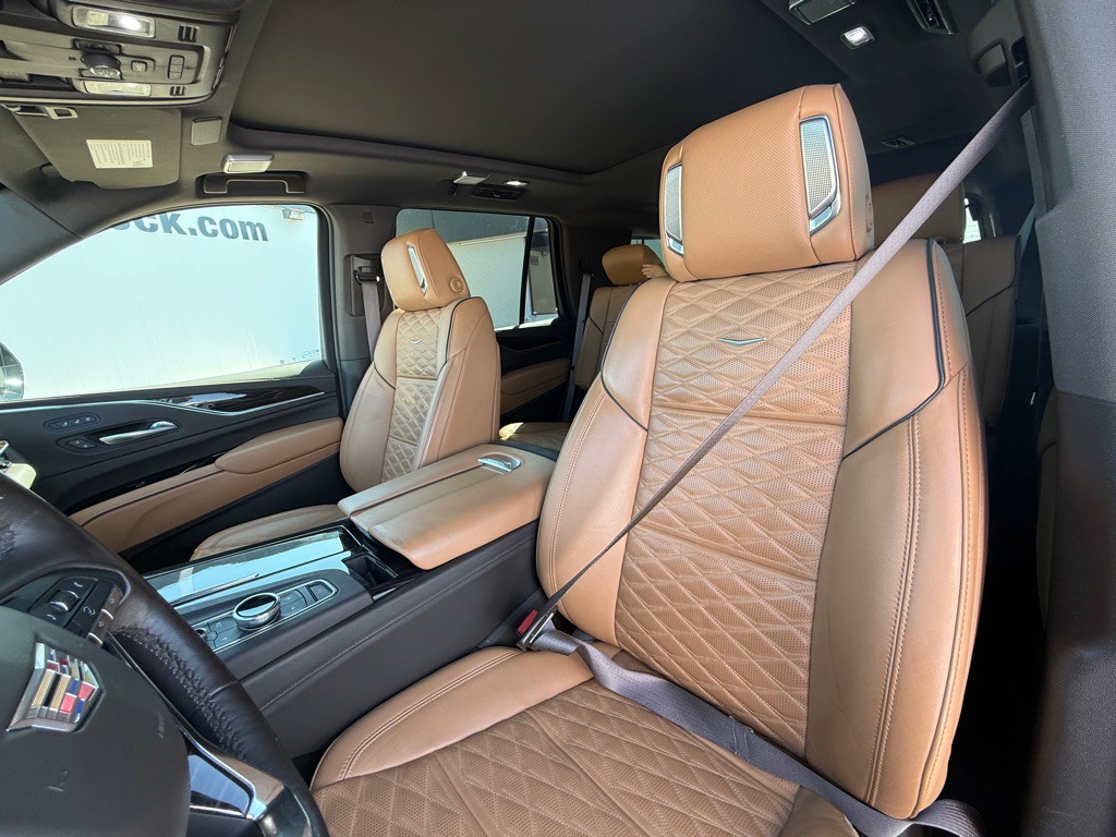 2022 Cadillac Escalade Image 10