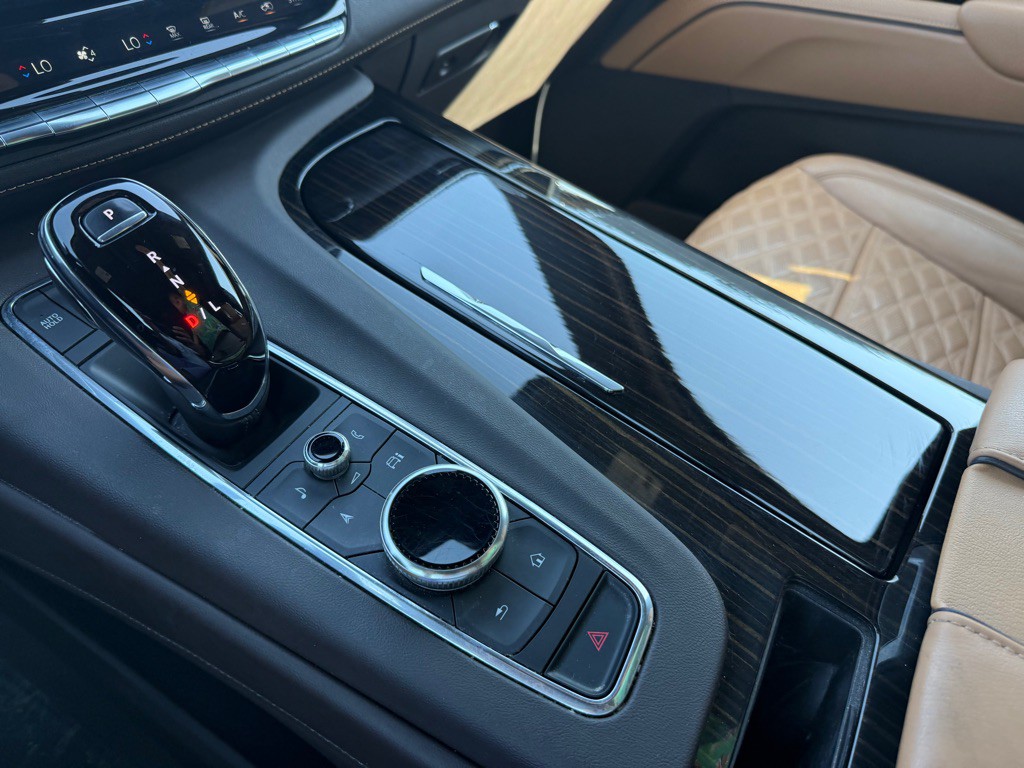 2022 Cadillac Escalade Image 19