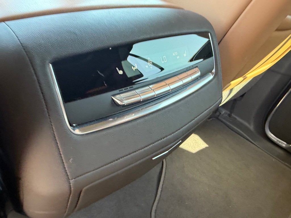 2022 Cadillac Escalade Image 25