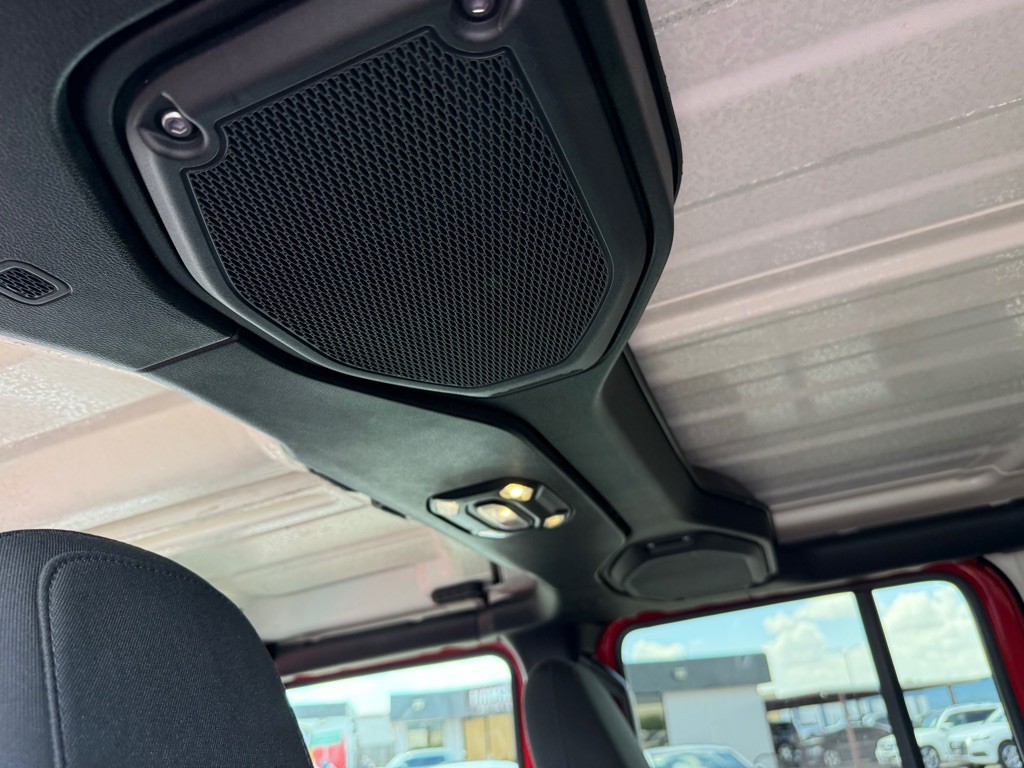2023 Jeep Wrangler Image 20