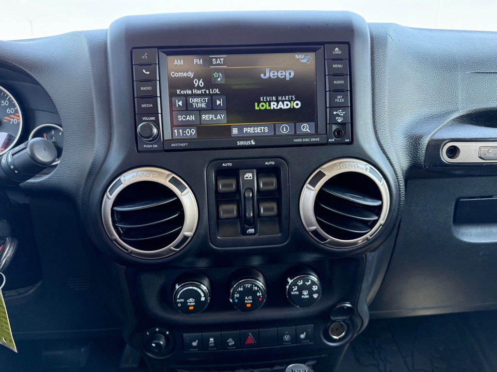 2016 Jeep Wrangler Unlimited Image 15